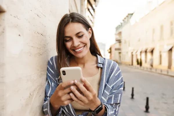 10 Bumble GIFs To Improve Your Messages!